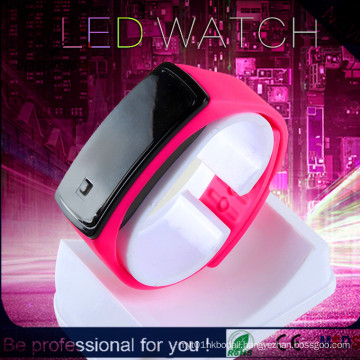 Hot Sale Products 2015 Fashion Silicon Digital LED Wristwatch (DC-1162)